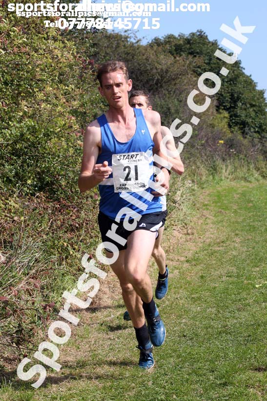 Senior mens relay, Sunderland Harriers Cross Country, Farrington, Sunderland. Photo: David T. Hewitson/Sports for All Pics